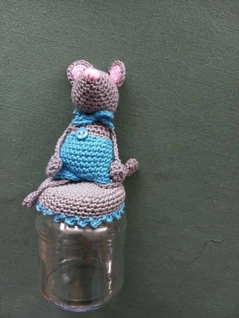 Glazen potje met gehaakte muis., Hobby en Vrije tijd, Breien en Haken, Ophalen of Verzenden, Nieuw, Haken, Patroon of Boek