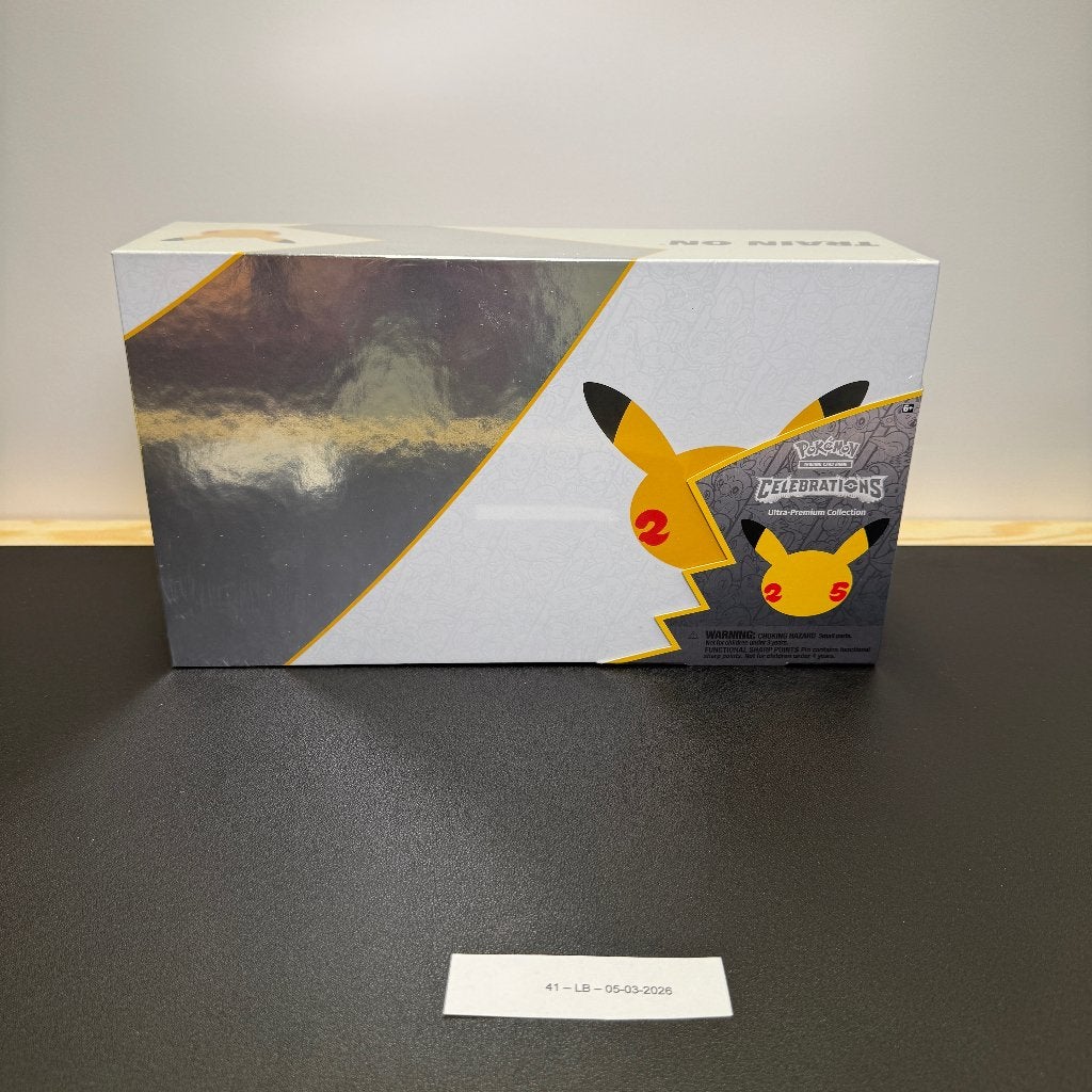 Pokémon Celebrations Ultra Premium Collection, Ophalen of Verzenden, Zo goed als nieuw