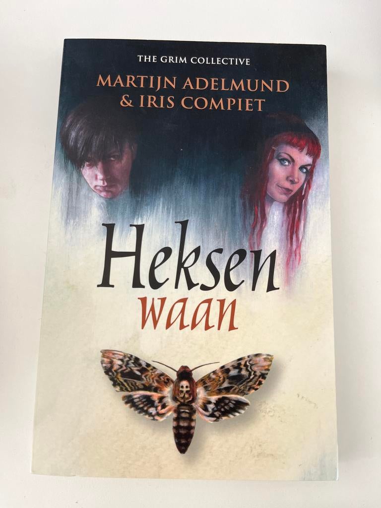 Heksenwaan - Martijn Adelmund & Iris Compiet, Ophalen of Verzenden, Zo goed als nieuw