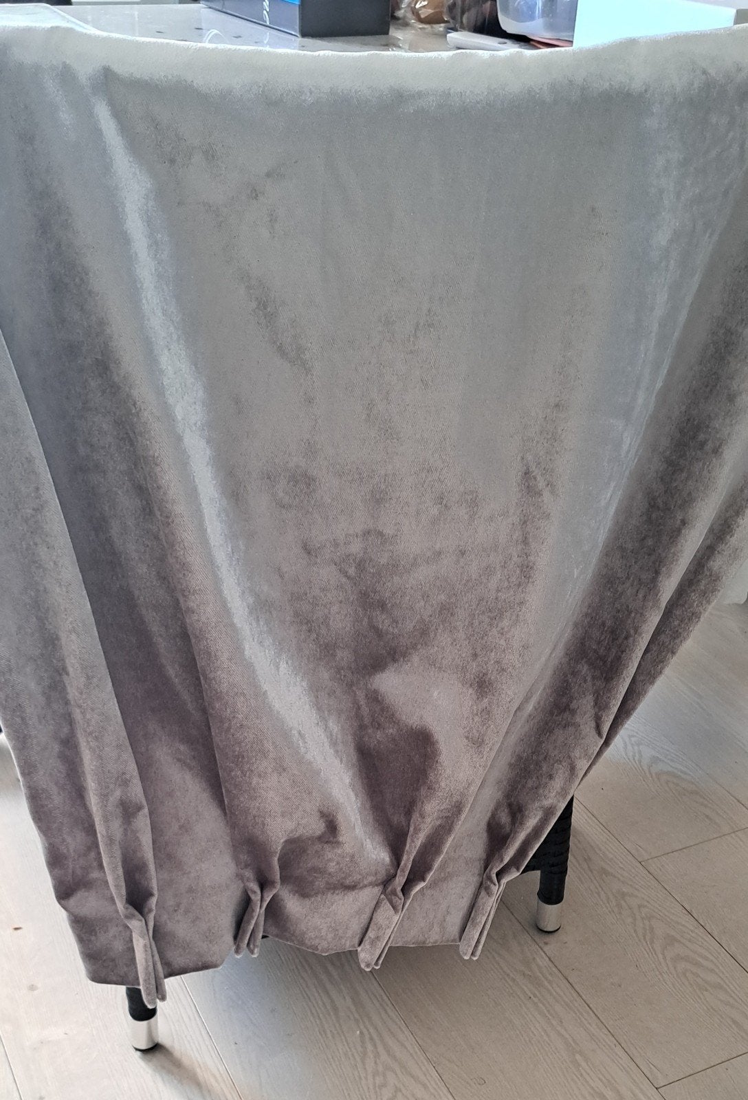 3x velours/ velvet gordijnen zilvergrijs, Huis en Inrichting, Stoffering | Gordijnen en Lamellen, Ophalen