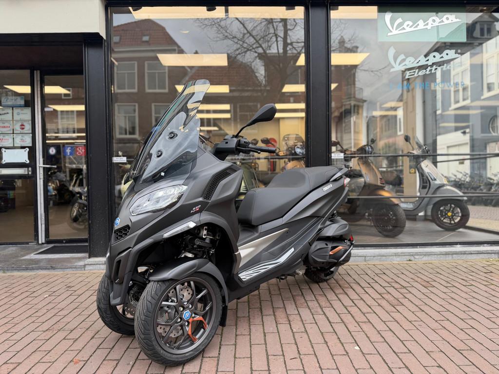 Piaggio MP3 530 HPE Exclusive Euro5+ 2026 0KM | 4 Jaar Fabri, Traction Control, Piaggio, Viale Rinaldo Piaggio
56025  Pontedera, IT