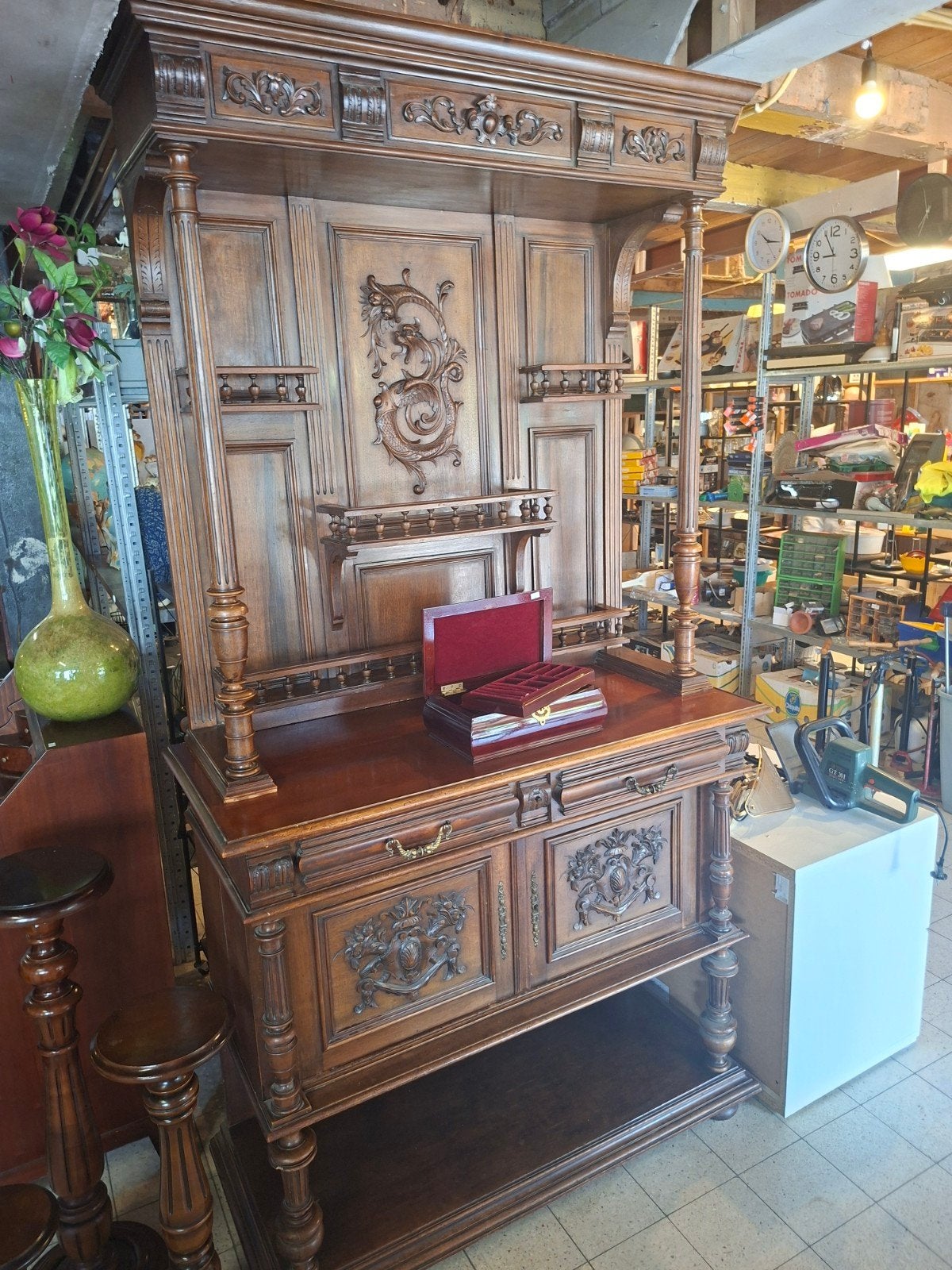Antieke noten kast sb kringloop, Antiek en Kunst, Ophalen