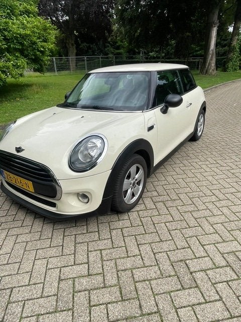 Mini 3-deurs (f56) 1.2 55KW 2015 Wit, Auto's, Mini, Particulier, One, Airbags, Airconditioning, Boordcomputer, Centrale vergrendeling