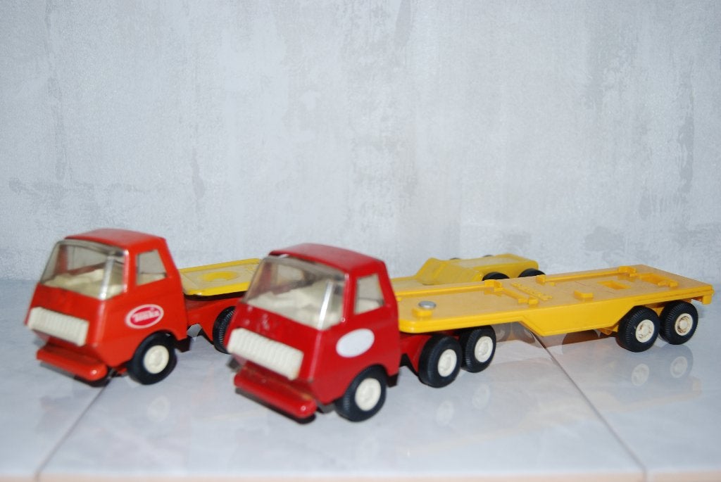 2 Tonka Vrachtwagens / Diepladers, Ophalen of Verzenden, Gebruikt, Bus of Vrachtwagen
