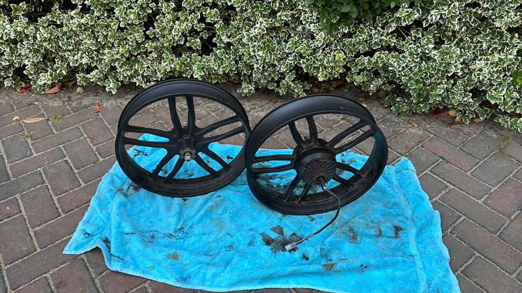 Fatbike achterwiel motor en voorwiel 250w, Ophalen, Zo goed als nieuw