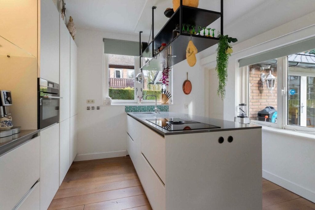 Moderne mat witte eilandkeuken directbeschikbaarGEDEMONTEERD, Huis en Inrichting, Keuken | Complete keukens, Wit, Overige typen