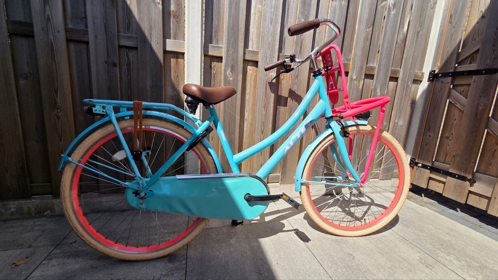 Altec 26 inch meisjesfiets - Nette staat, Terugtraprem, Altec, Ophalen, 26 inch of meer