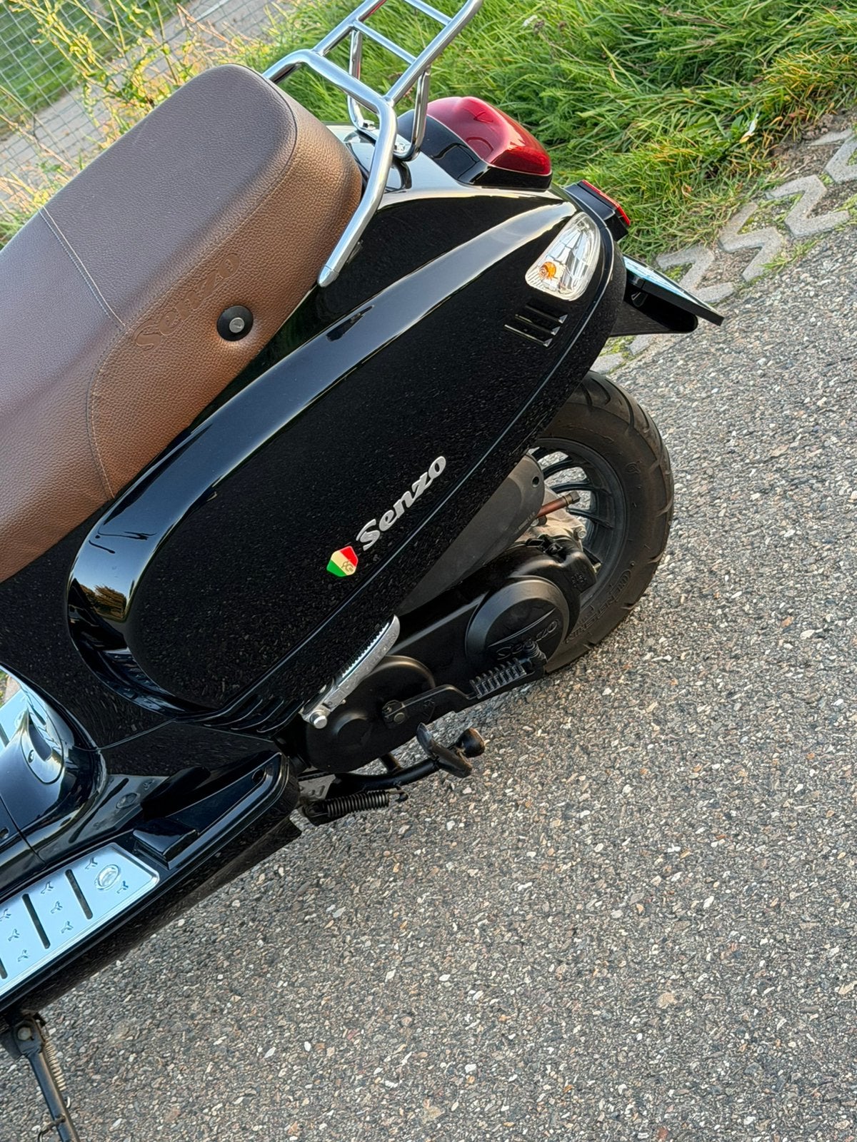 Senzo Riva Deluxe Snorscooter  🛵, Ophalen, Zo goed als nieuw, Benzine, Vespa