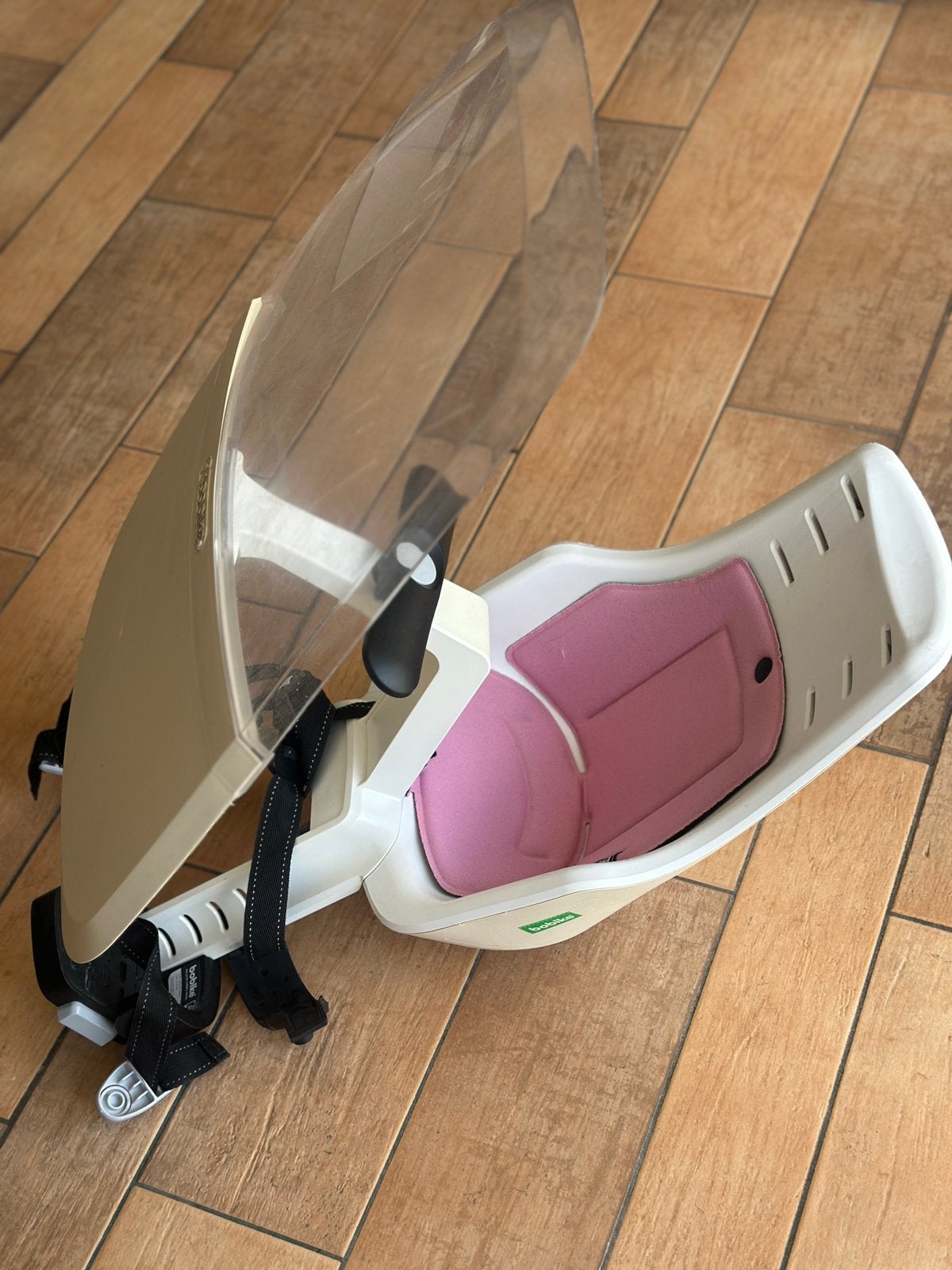 Kinderzitje voor Bobike Exclusieve Mini met windscherm, Ophalen, Voetsteuntjes, 0 t/m 18 kg, Voorzitje