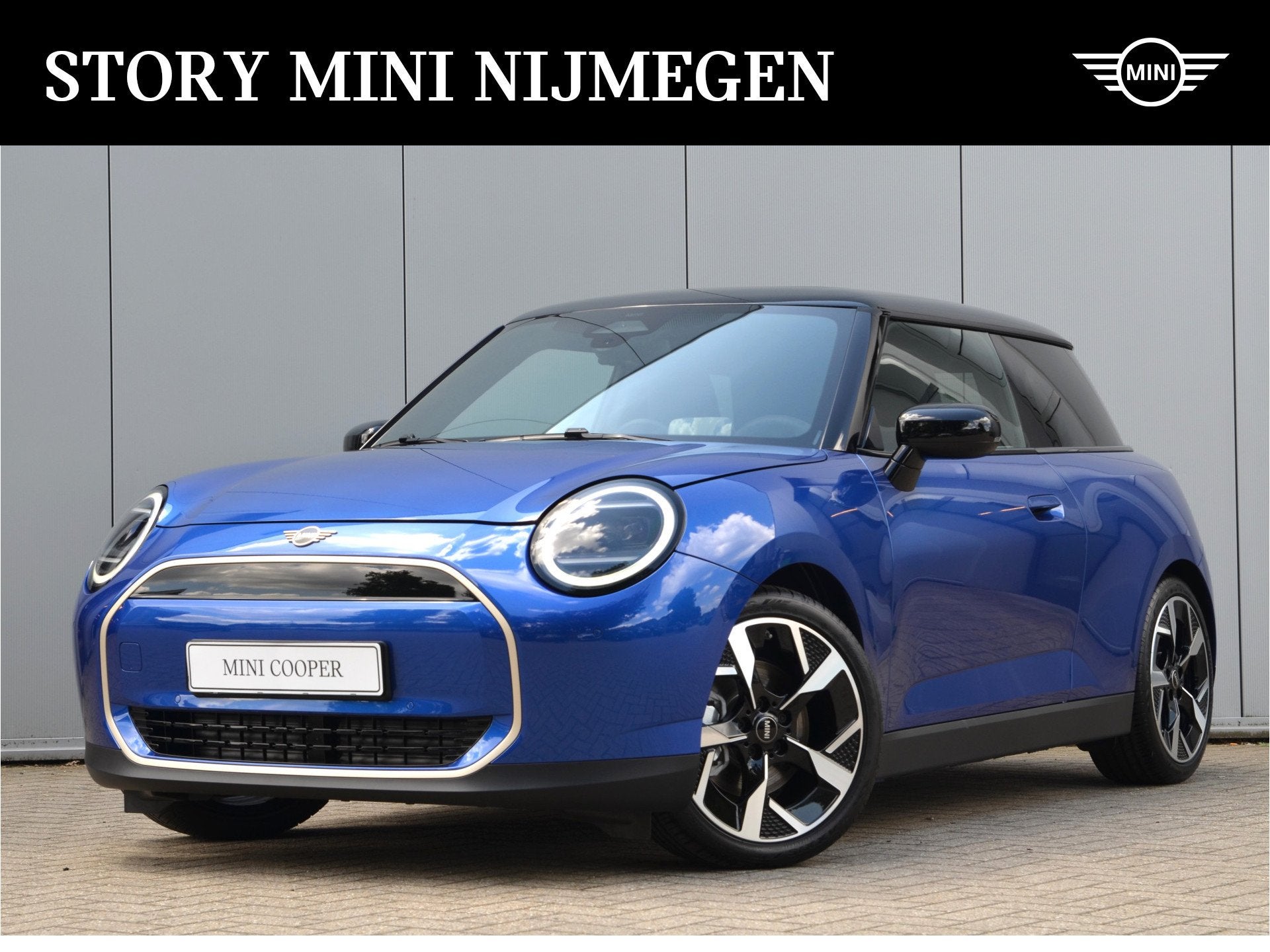 MINI Hatchback Cooper E / Favoured Trim / Pakket M / 18 inch, Huisgarantie, Met garantie (alle), Leder, Nieuw