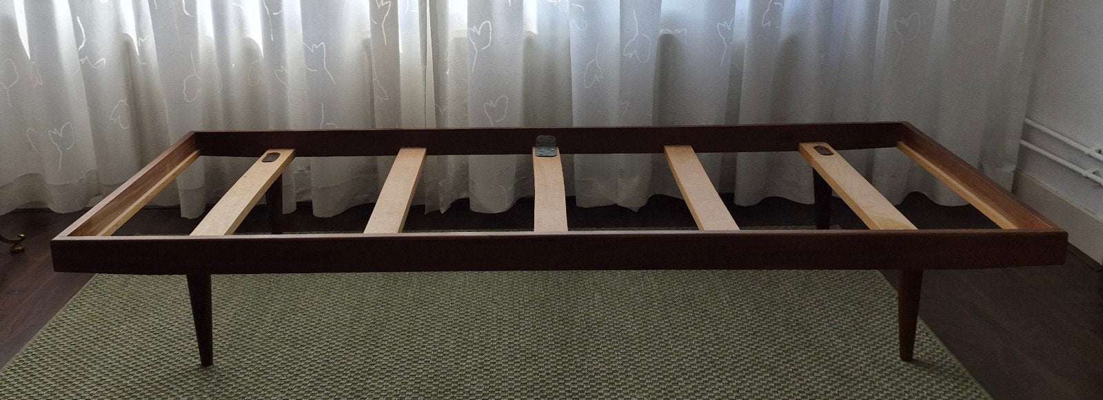 Mid-century vintage teak daybed bedbank, Huis en Inrichting, Slaapkamer | Bedden, Gebruikt, 90 cm, Eenpersoons, Bruin
