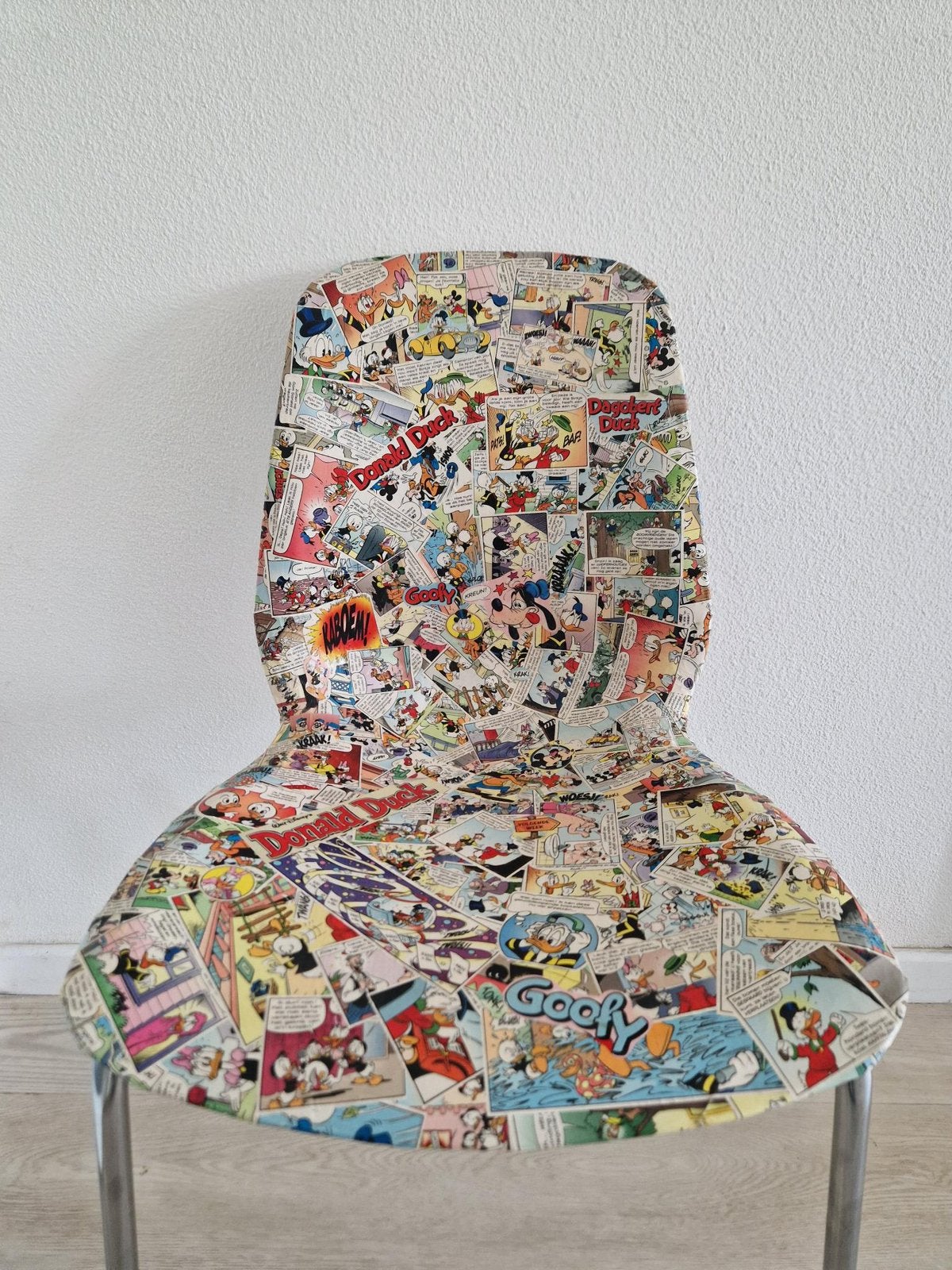 Unieke Donald Duck stoel – Handgemaakt | Upcycled Design, Ophalen, Zo goed als nieuw, Eén