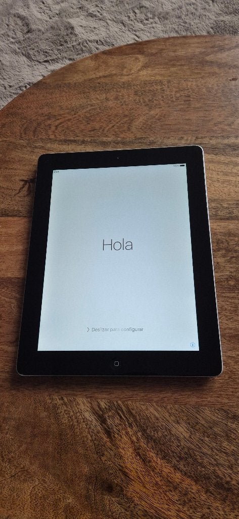 Apple iPad (3e generatie) de 16 GB Wi-Fi-versie in zwart €25, Computers en Software, Apple iPads, 10 inch, Gebruikt, Apple iPad