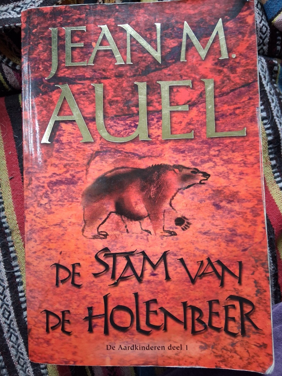 De Stam van de Holenbeer -  (De Aardkinderen deel, Ophalen of Verzenden, Gelezen, Jean M. Auel, Nederland
