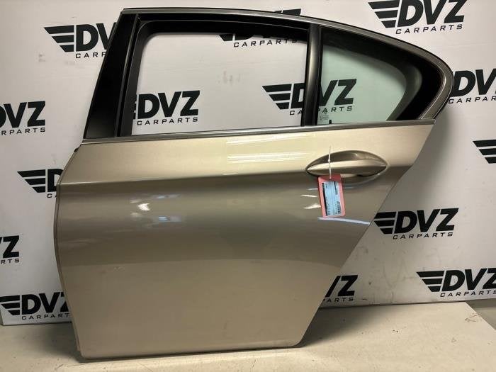 Portier 4Deurs links-achter van een BMW M5 (354), Gebruikt, -, Deur, -