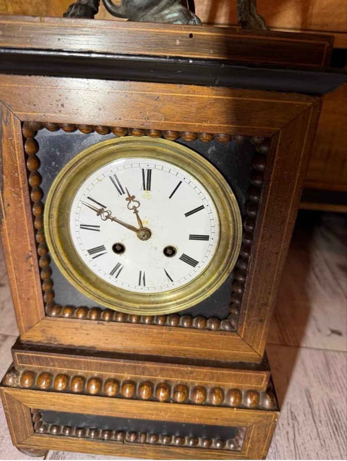 Antieke Franse Schouwklok / Pendule met Bronzen Ornamenten, Ophalen of Verzenden