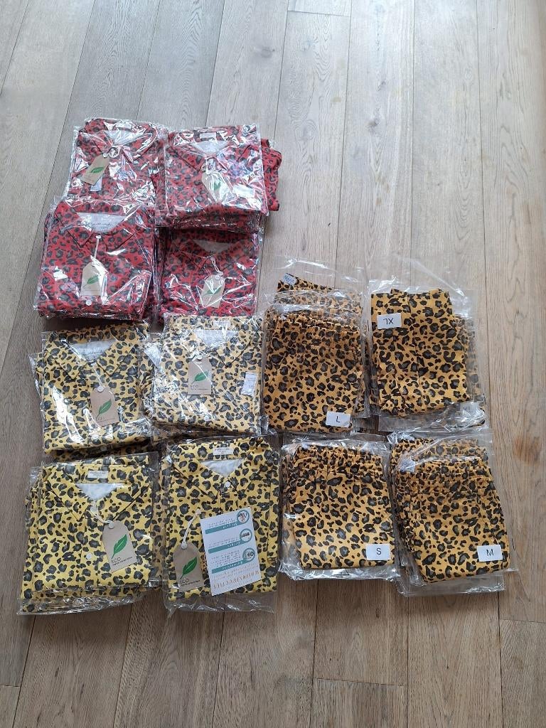 53 Nieuwe korte overhemden & Linnen korte broeken, Ophalen of Verzenden, Overige thema's, Kleding, Feesthemd