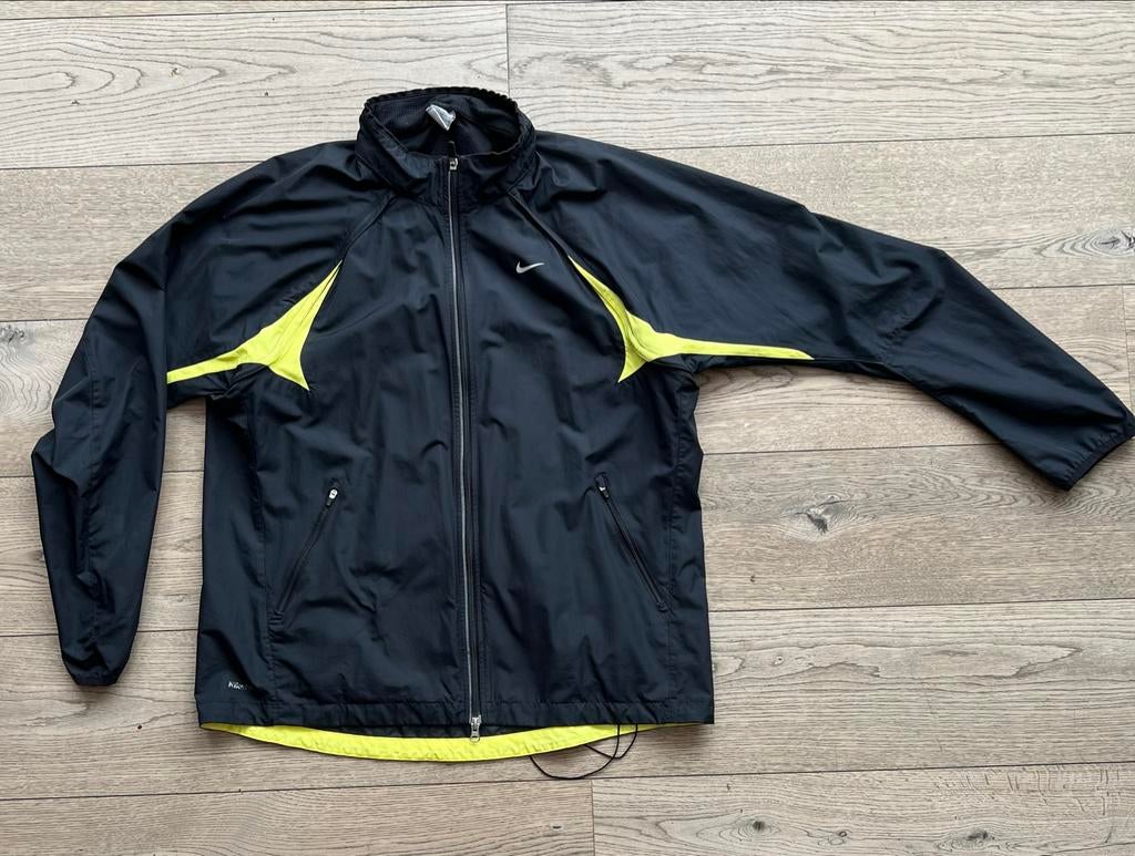 Nike harloopjack Windjack Zwart/Geel Maat XL, Ophalen, Zo goed als nieuw, Maat 56/58 (XL), Zwart