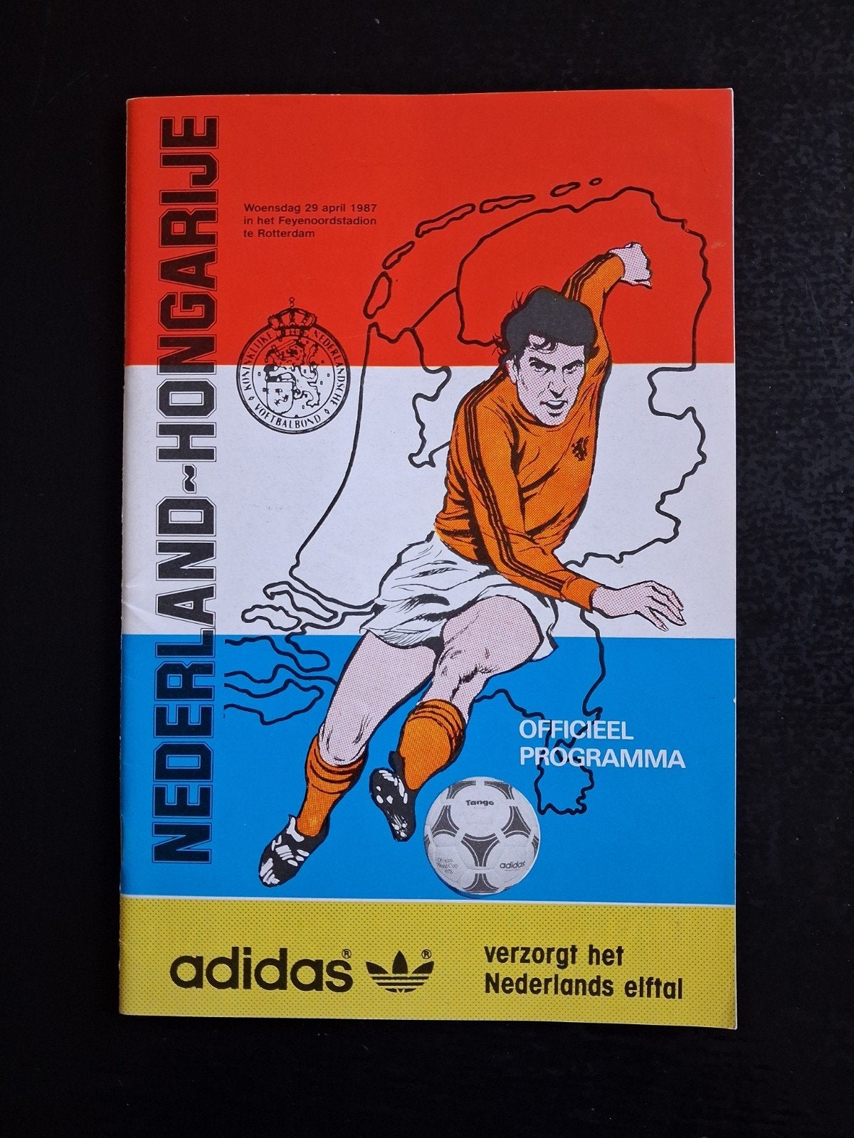 Programma Nederland-Hongarije Kwalificatie 29-4-1987 Euro 88, Ophalen of Verzenden, Zo goed als nieuw