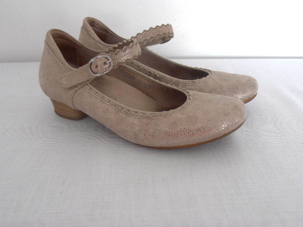 Footnotes - prachtige beige met gouden leren schoenen - 37 H, Schoenen met lage hakken, Verzenden, Beige, Zo goed als nieuw