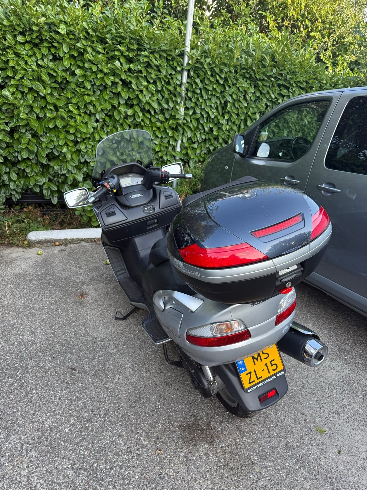 Suzuki Burgman 650 - Comfortabele Motorscooter, Motorrijbewijs A, Gebruikt, Particulier, Automaat