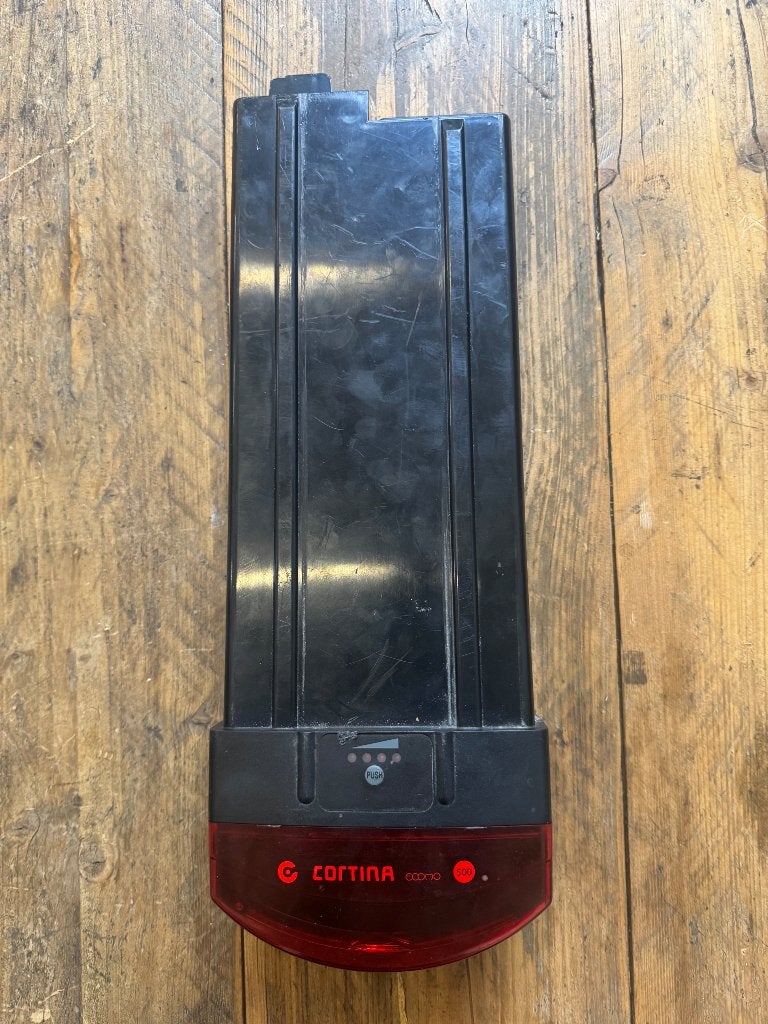 Cortina Ecomo 500 accu 36V 12Ah – getest 442Wh, Fietsen en Brommers, Fietsaccessoires | Fietsaccu's, Zo goed als nieuw