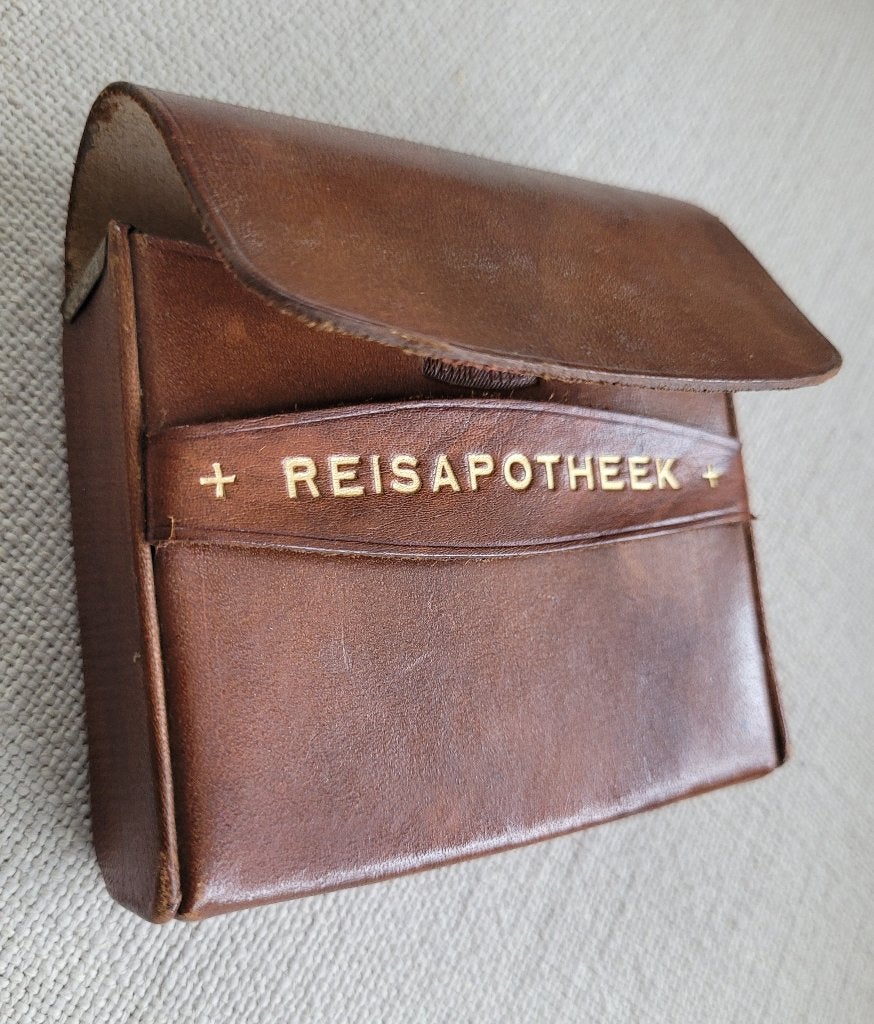Vintage leren mapje 'Reisapotheek' in mooie staat, Ophalen of Verzenden