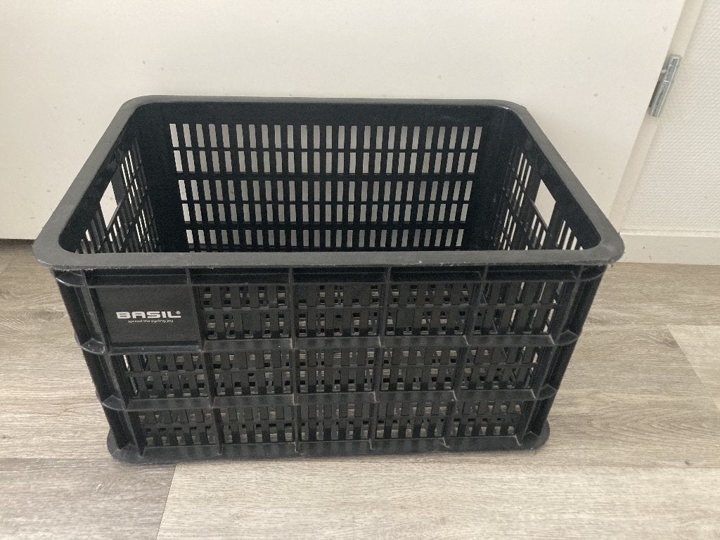 Bicycle Crate Basil Crate Large  40 Liter - Black, Fietsen en Brommers, Fietsaccessoires | Fietsmanden, Ophalen, Zo goed als nieuw