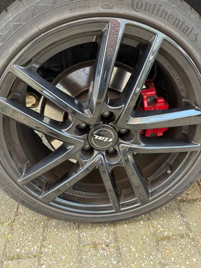 Te koop zwarte 18 inch velgen, Auto diversen, Ophalen of Verzenden, Zo goed als nieuw