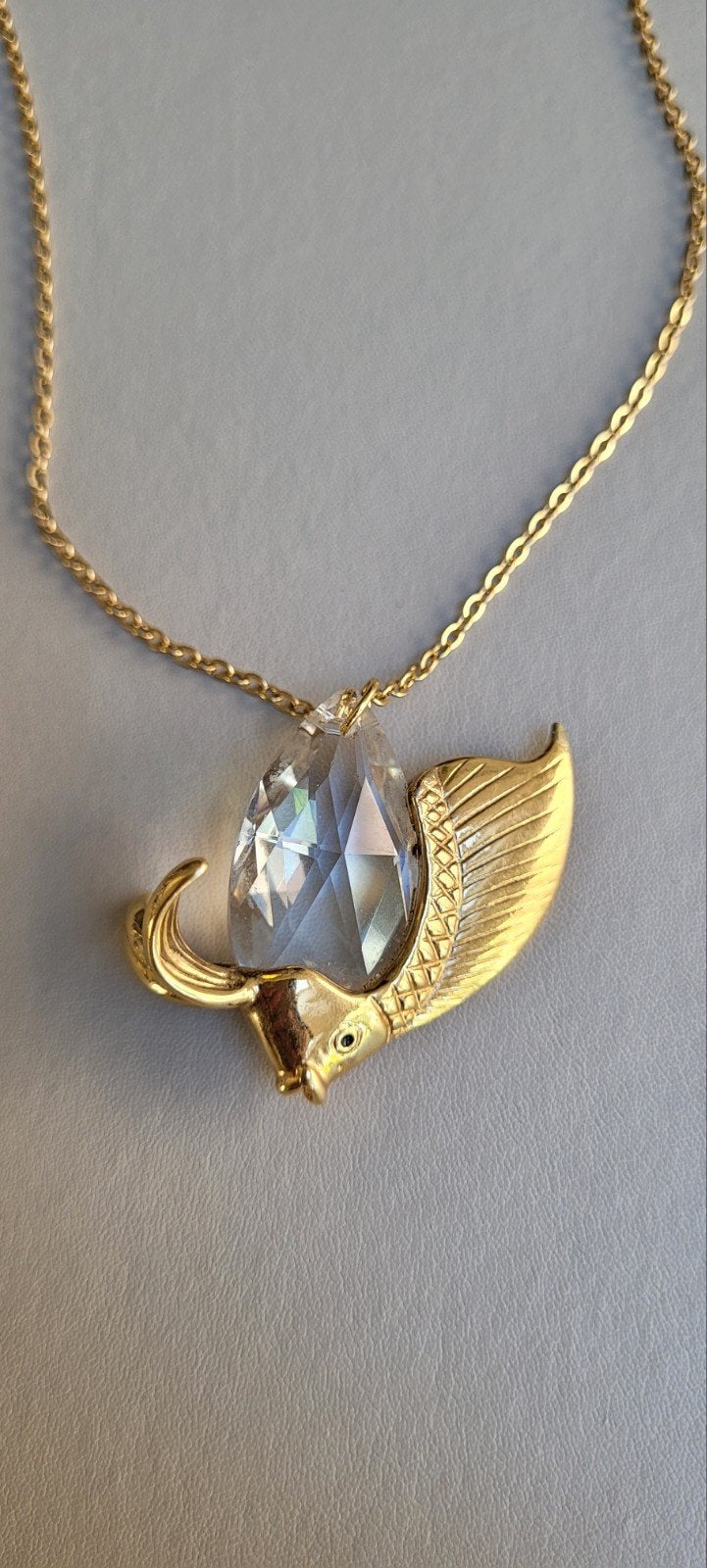 ketting met hangertje kristal, Ophalen of Verzenden, Zo goed als nieuw, Goud, Overige materialen
