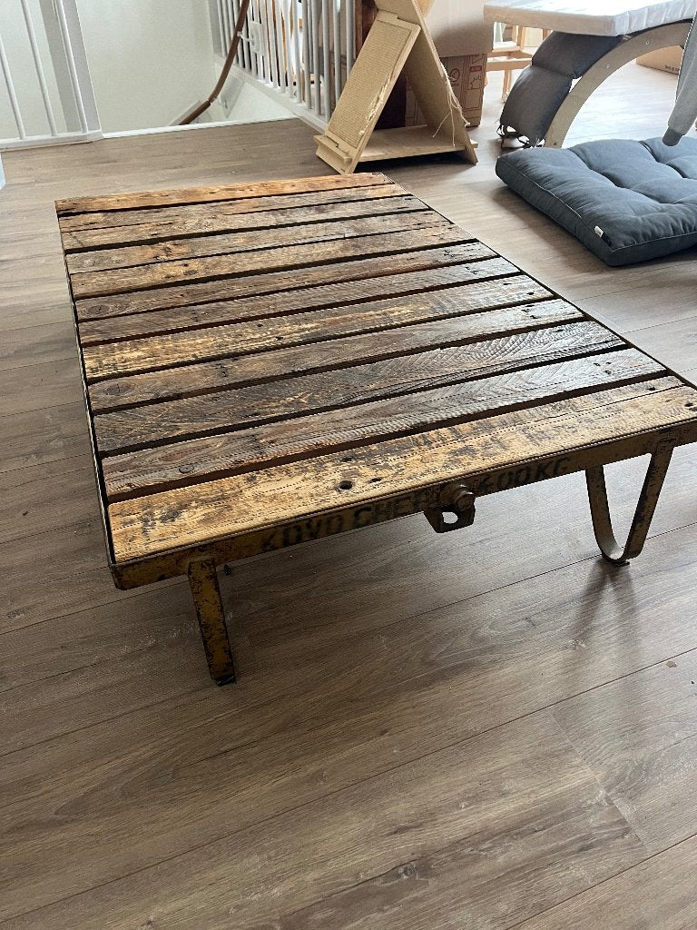 Vintage industriële salontafel / palletwagen, Gebruikt, 100 tot 150 cm, 50 tot 100 cm, Industrieel, Vintage