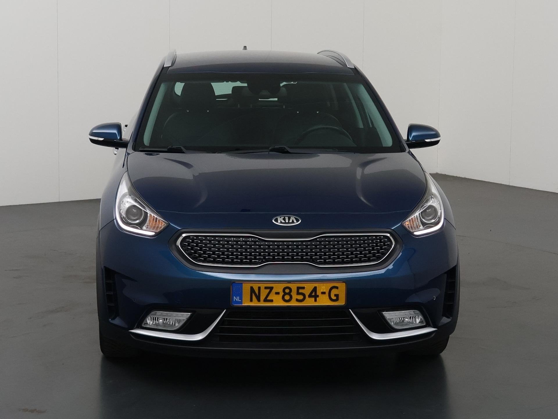 Kia Niro 1.6 GDi Hybrid First Edition | Trekhaak | Navigatie, Auto's, Gebruikt, Euro 6, 2 kWh, Blauw
