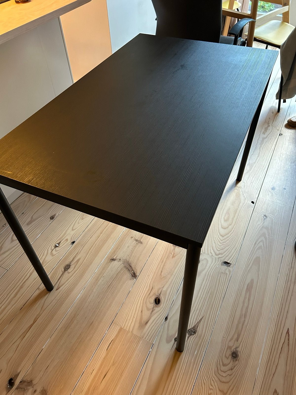 IKEA Sandsberg eettafel - Zwart, 110x67 cm, Ophalen, 100 tot 150 cm, Tot twee personen, 50 tot 100 cm