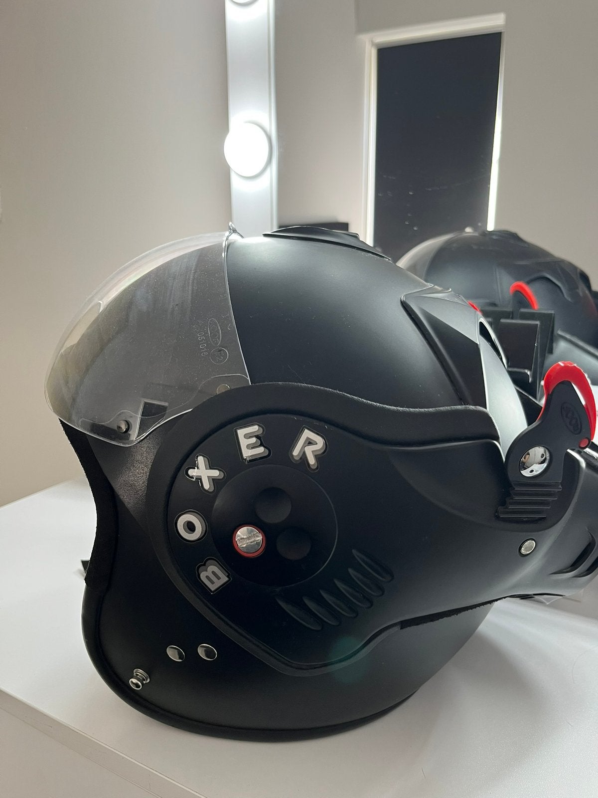 Boxer helm maat S Z.S.M Weg, Motoren, Ophalen, Tweedehands, Systeemhelm, HJC