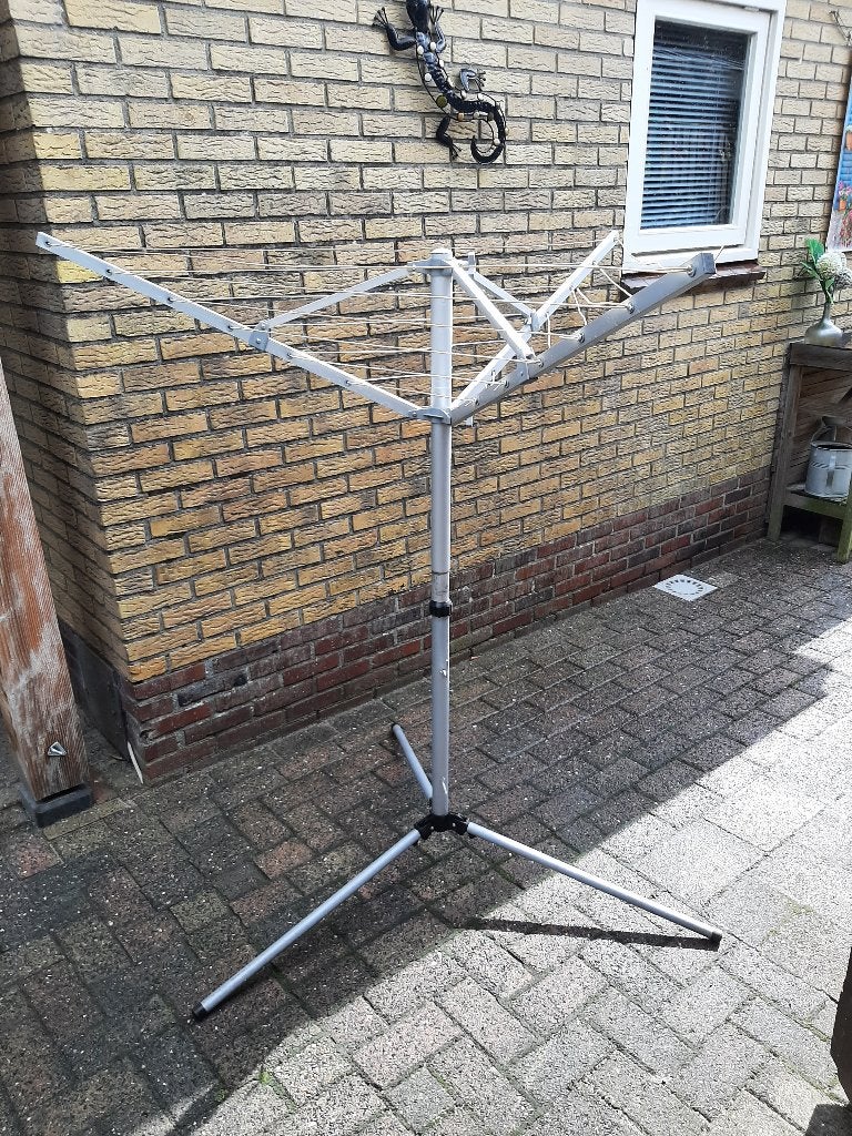 droogmolen voor op de camping, Ophalen, Gebruikt