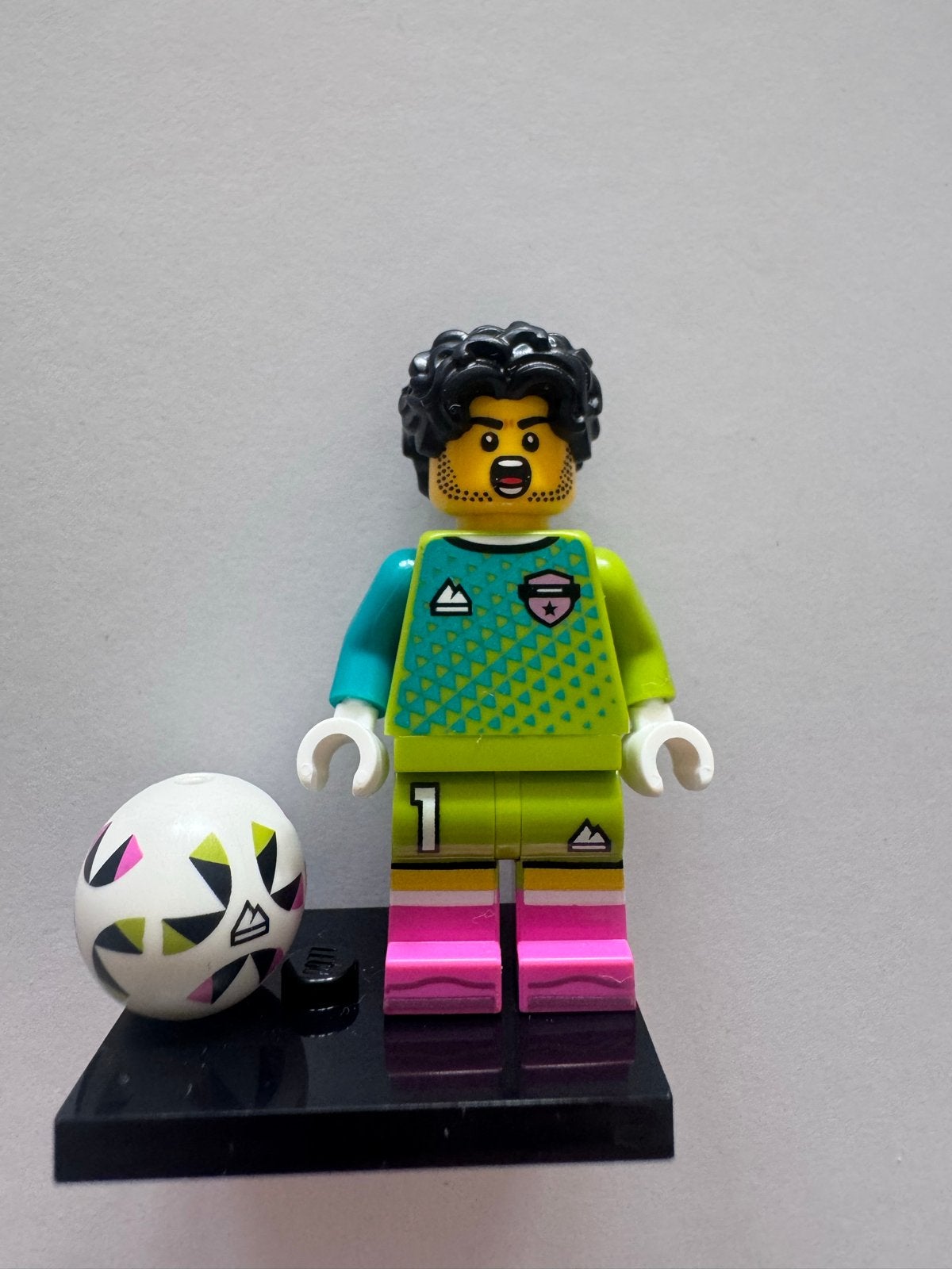 LEGO Minifiguur – Voetballer / Keeper #1 – NIEUW, Ophalen of Verzenden, Nieuw, Jongen of Meisje