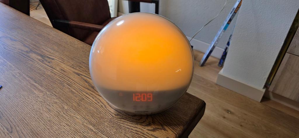 Philips Wake-up Light HF3520 - Nieuw Model, Witgoed en Apparatuur, Wekkers, Ophalen of Verzenden, Zo goed als nieuw, Digitaal
