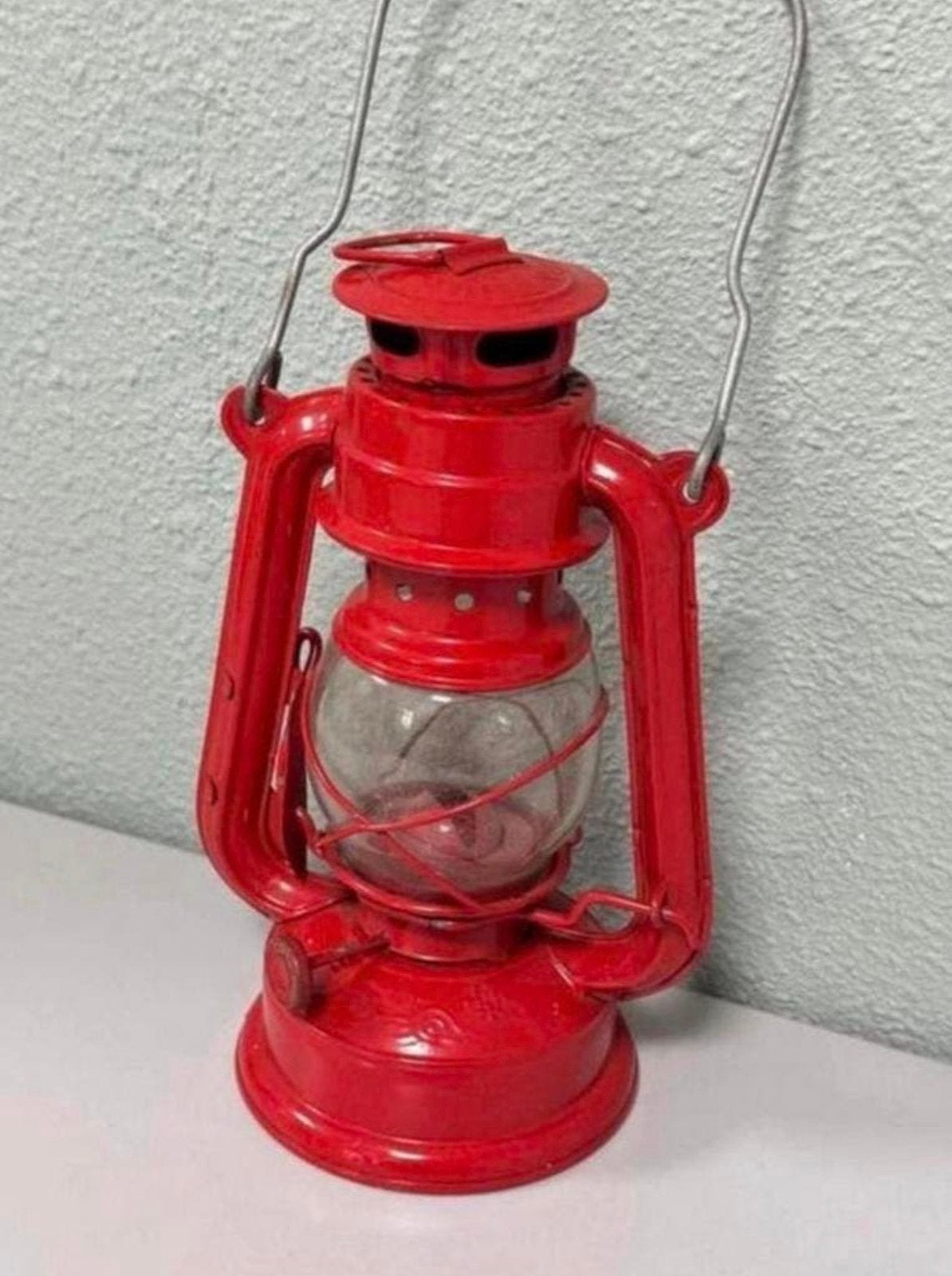 Antieke antiek rood rode stormlamp olielantaarn olielamp, Ophalen of Verzenden