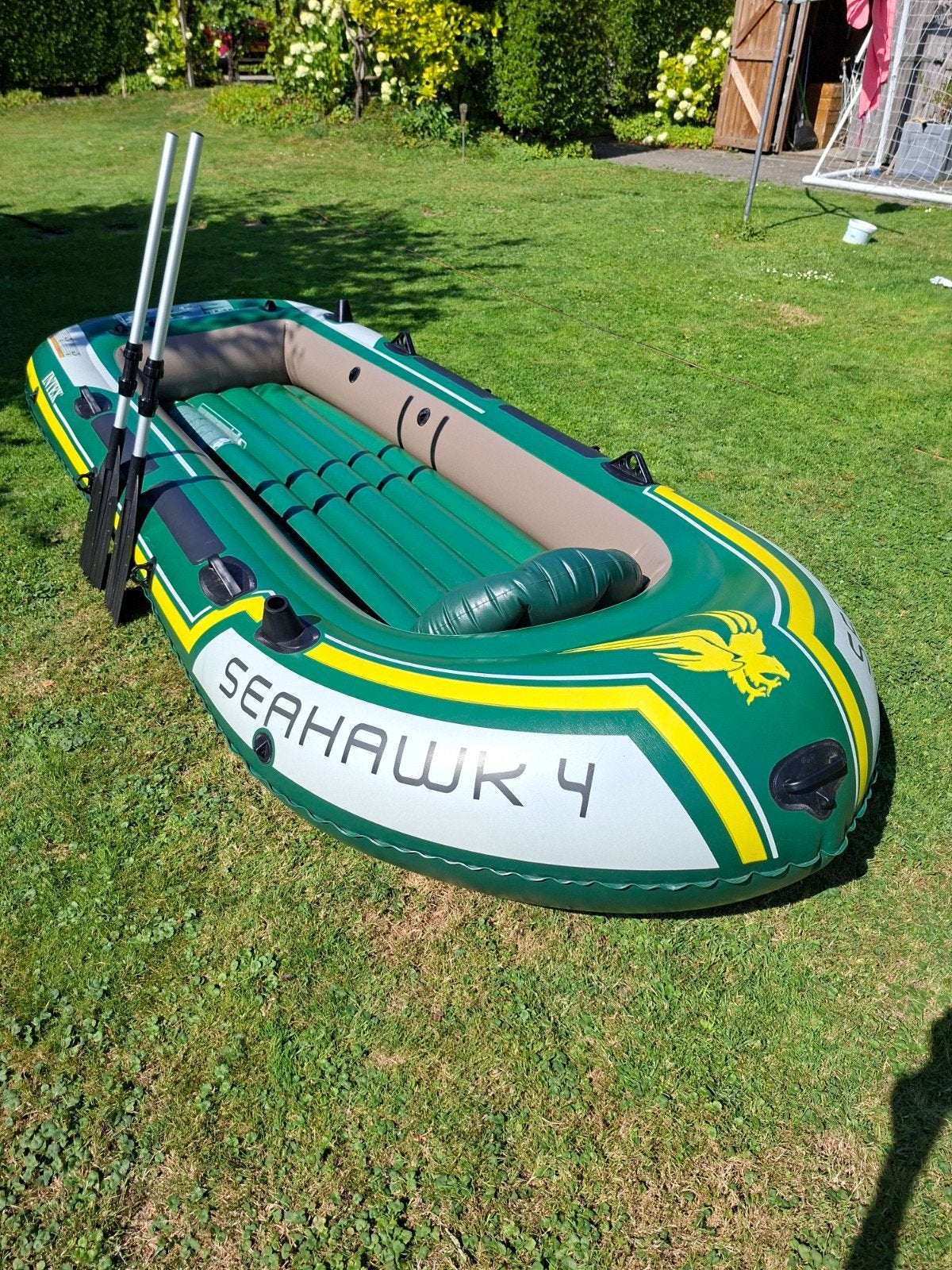 Mooie Intex Seahawk 4 opblaasboot met peddels, Ophalen, Zo goed als nieuw