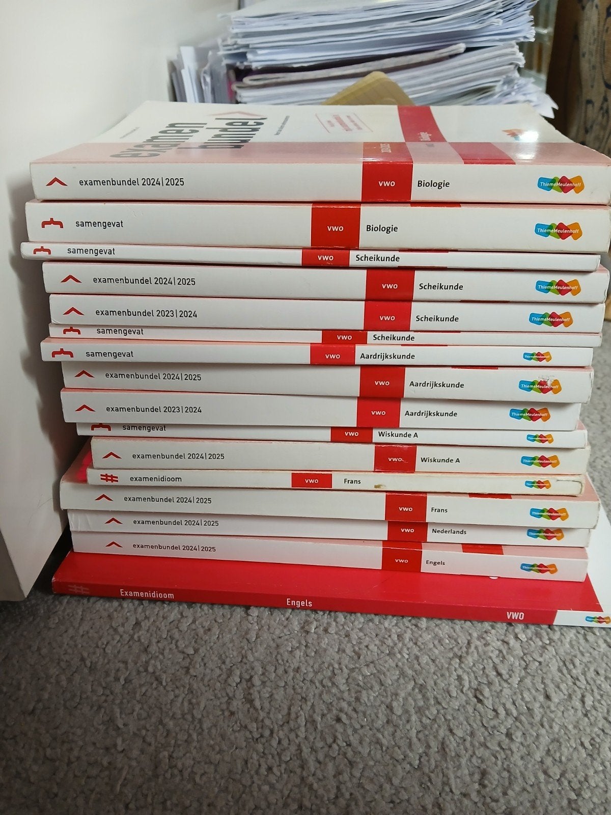stapel examenbundels, examenidioom en samengevat vwo, Boeken, Schoolboeken, Gelezen, Overige vakken, VWO, ThiemeMeulenhoff