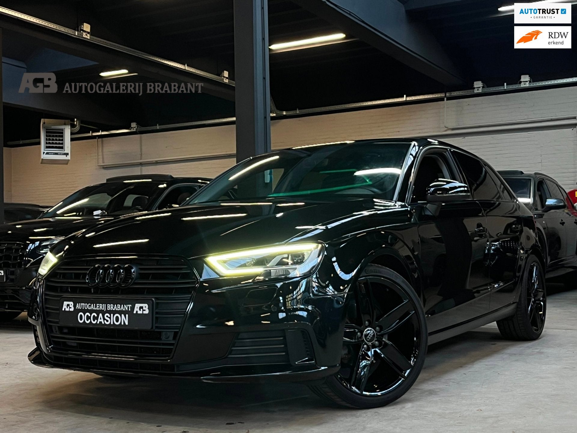 Audi A3 Sportback 35 TFSI Sport Camera/CarPlay/Virtual/Autom, Auto's, Dealer onderhouden, Stof, Euro 6, 4 cilinders
