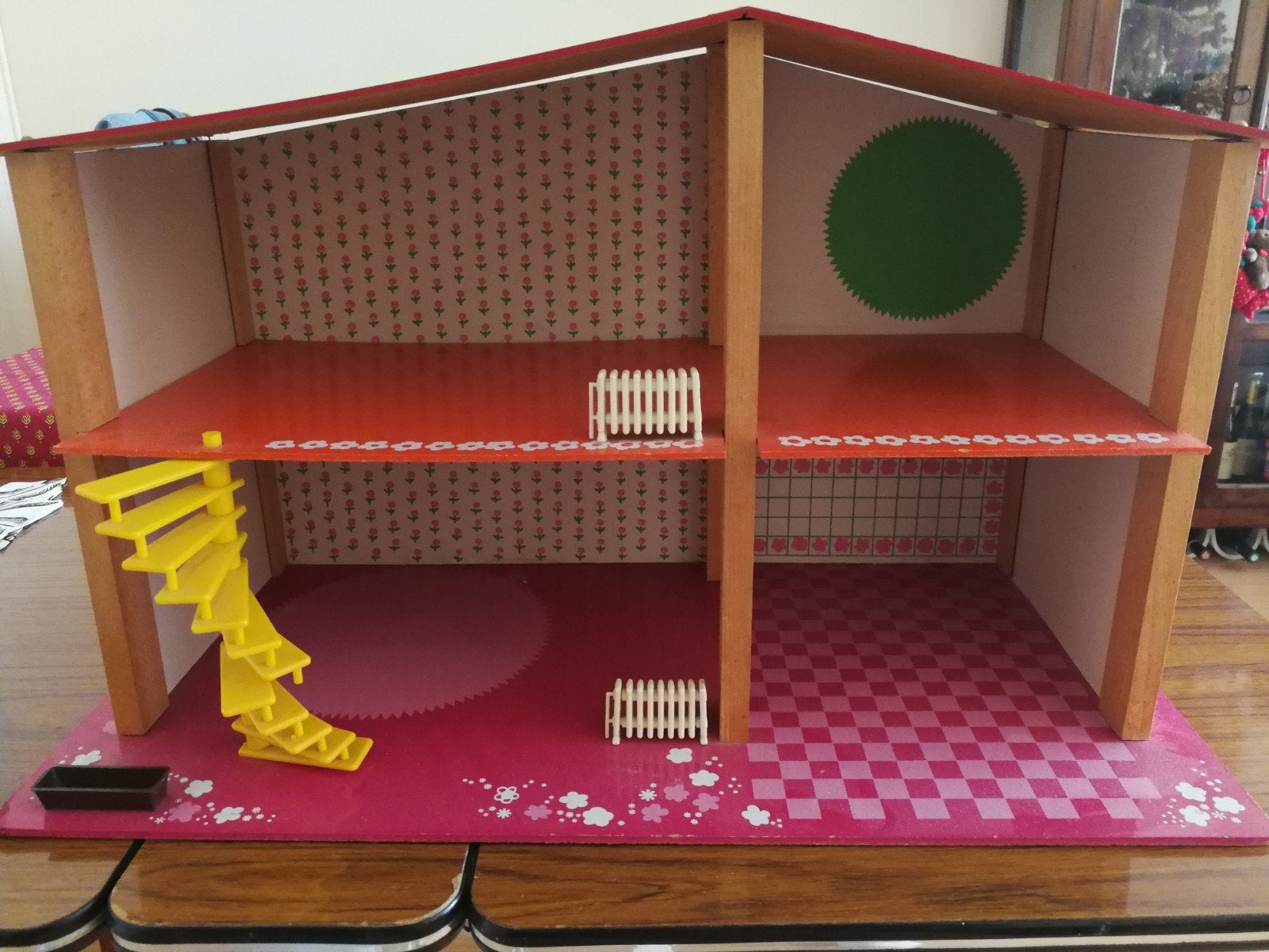 Poppenhuis Sio vintage retro, Ophalen, Gebruikt, Poppenhuis