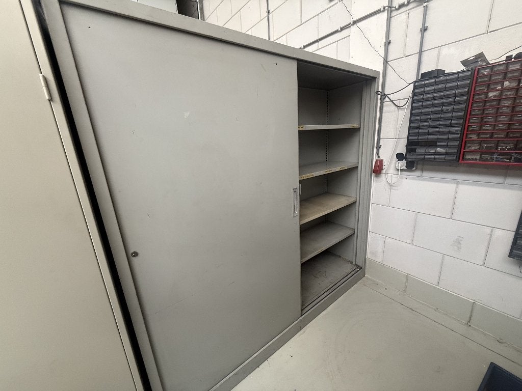 Werkplaatskasten (2x) met schuifdeuren groot, Huis en Inrichting, Kasten | Roldeurkasten en Archiefkasten, Ophalen, Gebruikt, -