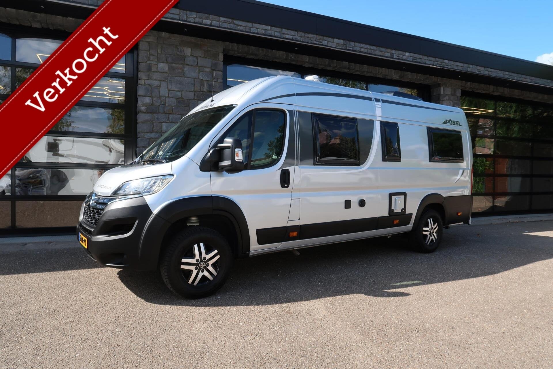 Pössl Roadcruiser 640|LENGTE bedden|LEVEL systeem|DAKAIRCO, Caravans en Kamperen, Campers, Buscamper of Camperbus, Pössl, Omvormer