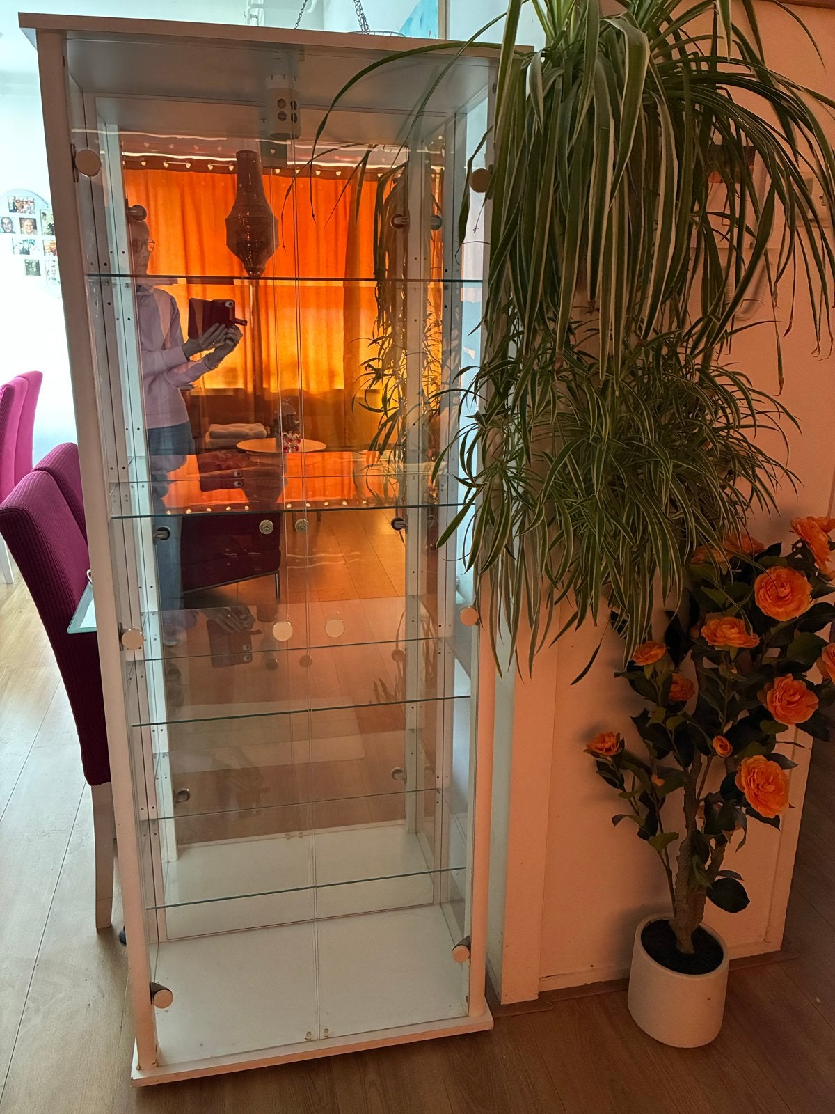 Foto 3 van Gratis af te halen: Zware glazen vitrinekast