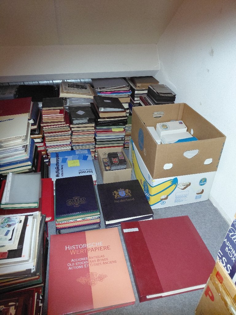 Grote partij postzegels Te koop alles in een koop, Ophalen, Nederland en Buitenland