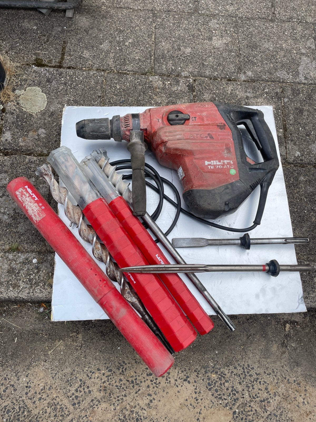 Hilti TE70, Doe-het-zelf en Verbouw, Ophalen, Zo goed als nieuw, 250 ampère of meer, Overige typen