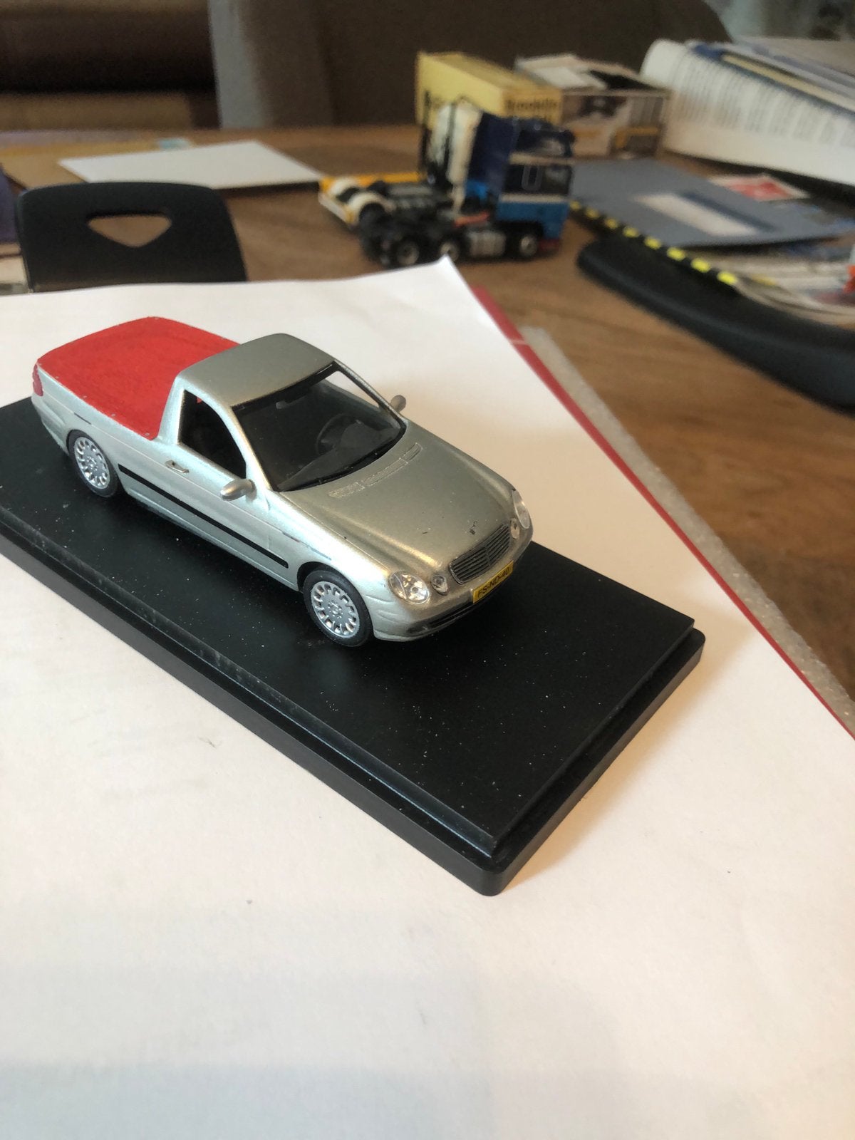 UNIEK MERCEDES W211PICK UP NIEUW in de Originele DOOS VAN 85, Hobby en Vrije tijd, Ophalen of Verzenden, Zo goed als nieuw, Bus of Vrachtwagen