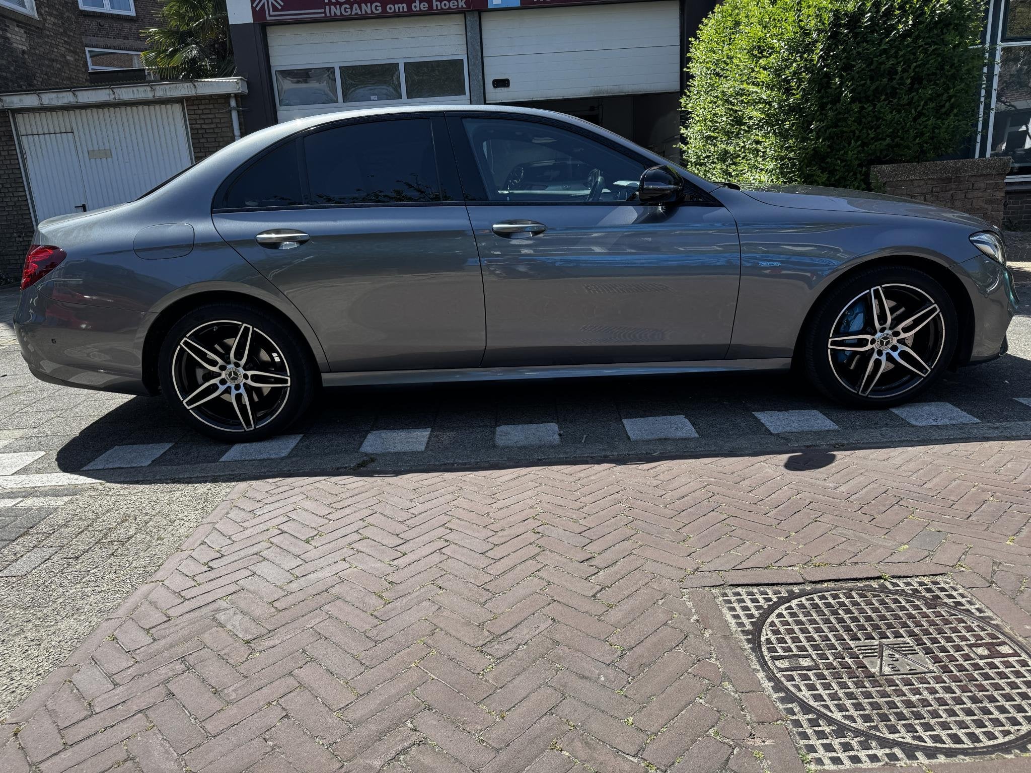 Mercedes-Benz E-klasse 350 e Business Solution AMG 15.500 ne, Auto's, Automaat, Achterwielaandrijving, Gebruikt, Met garantie (alle)