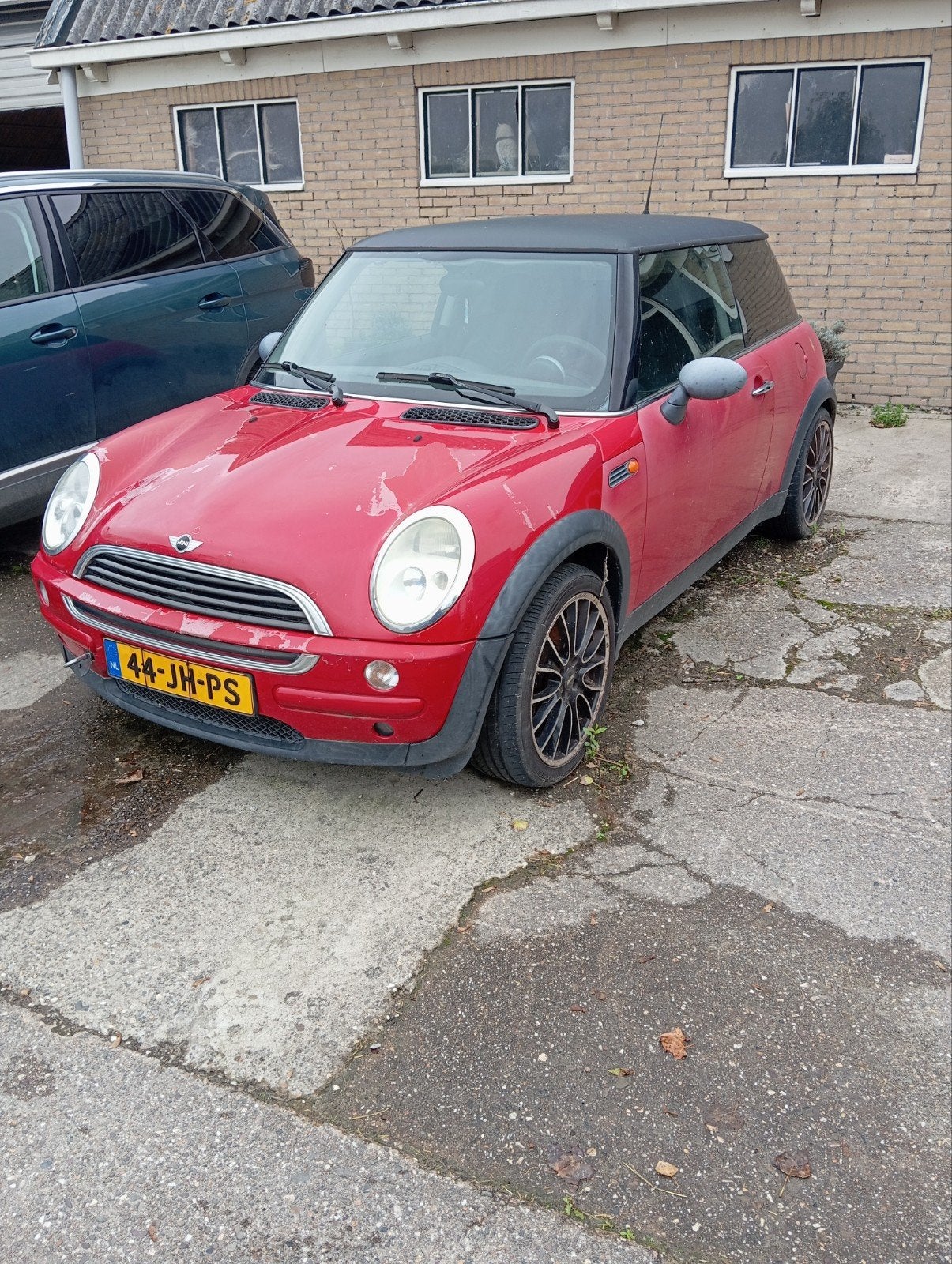 Mini 1.6 16V ONE 2002 Rood, Voorwielaandrijving, 15 km/l, 4 cilinders, 4 stoelen